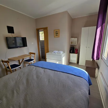 Bed & Breakfast Blue In Blue, + Komiža