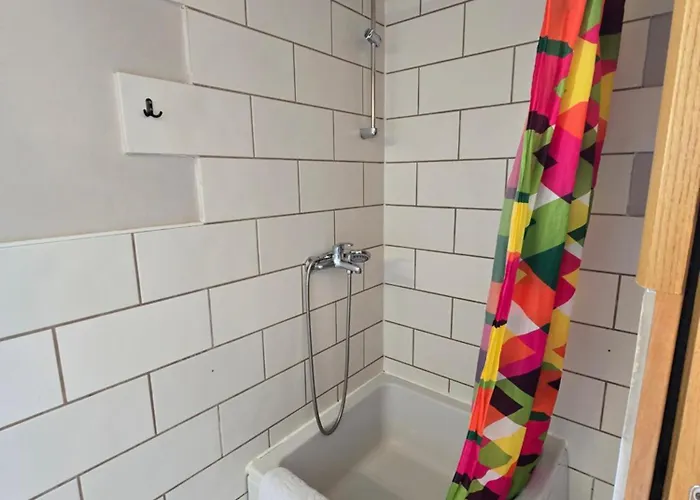 Blue In Blue, + 3* Komiža